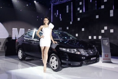 Hãng xe làm gì để kiếm tỷ đô?